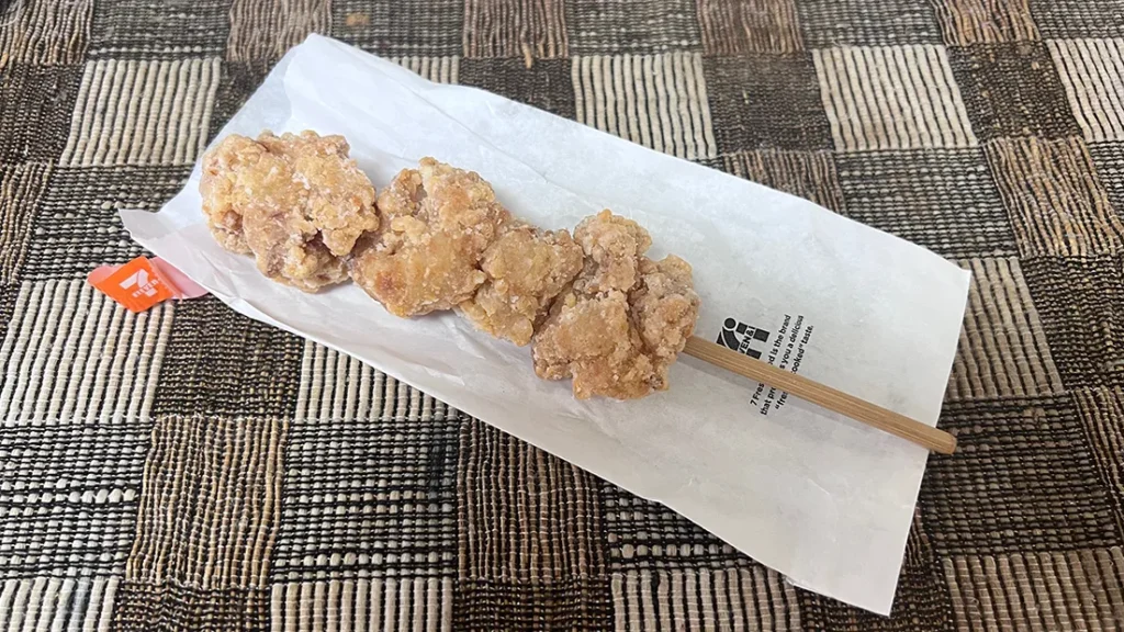 セブンイレブンのからあげ棒商品カット