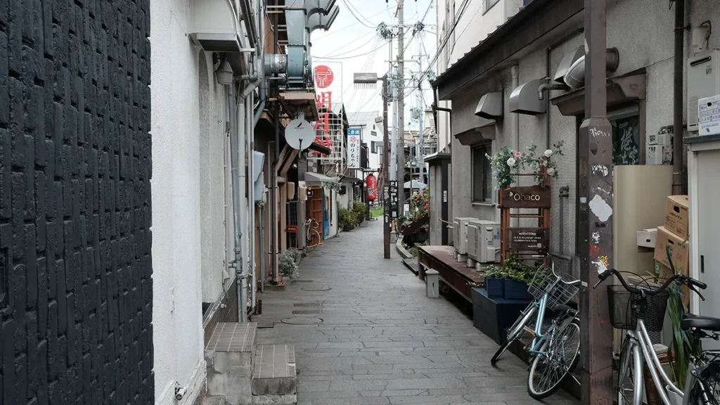 松本市内の路地
