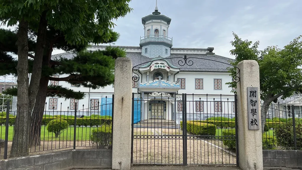 旧開智学校外観